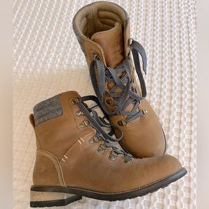 Women’s Kodiak Surrey II Boots lace up waterproof